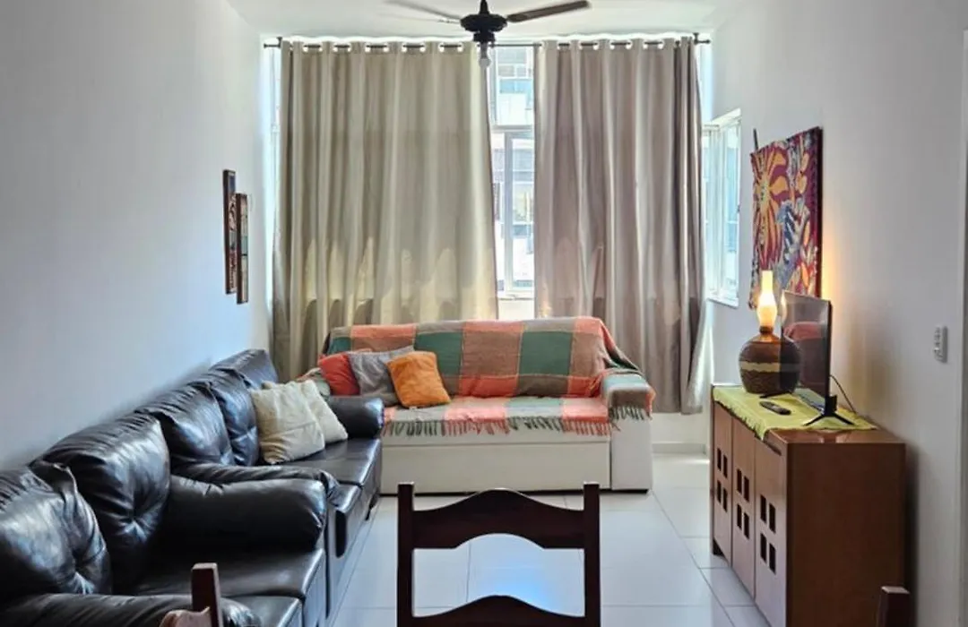 Amplo apartamento próximo da praia-1