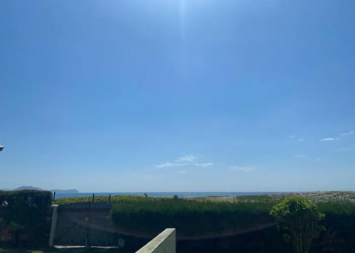 Apto Pé na Areia - Wi-Fi Gratuito - Tranquilidade à beira mar Cabo Frio